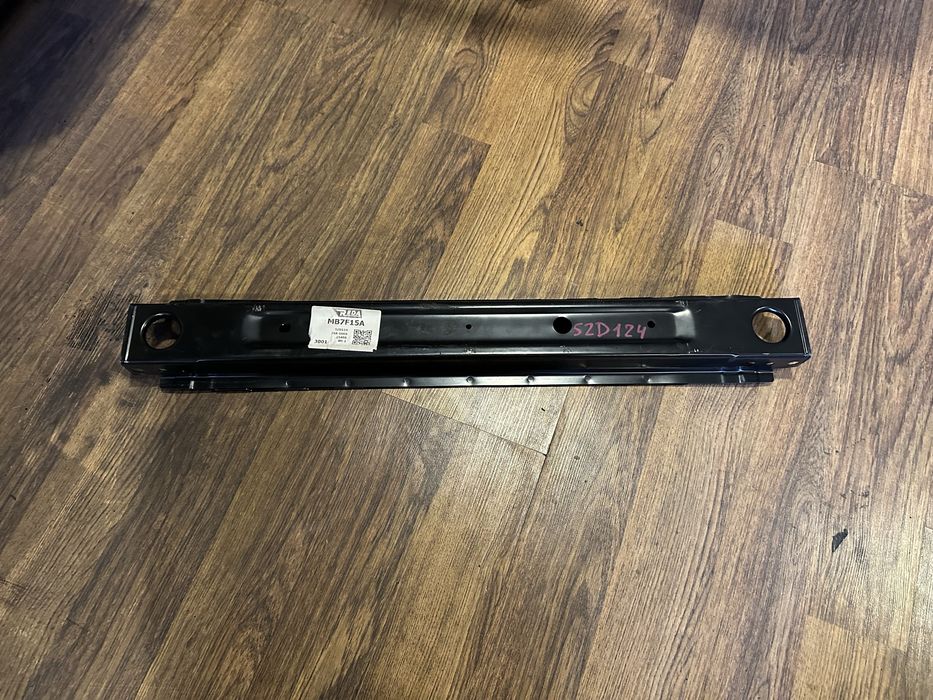 Нижняя часть телевизора на Mitsubishi Outlander