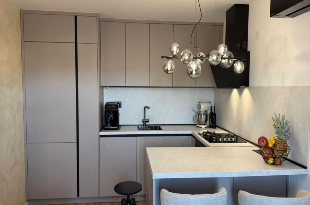 Дава се под наем Двустаен апартамент в София, Витоша - 70 кв.м за 348.84 € - Снимка #2