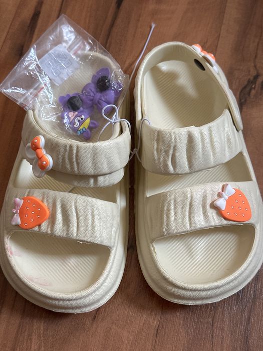 Детские  резиновые тапочки