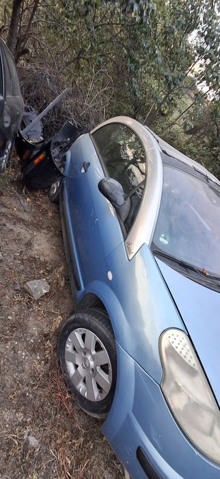 Dezmembrez Citroen C3 pluriel  1,4  2005