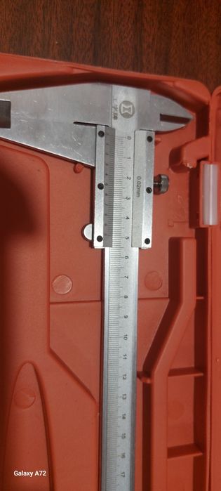 Штангенциркуль .