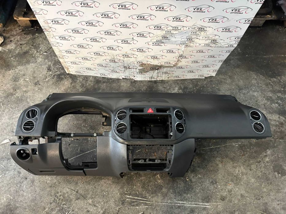 Plansa bord Volkswagen Golf 6 plus an 2011