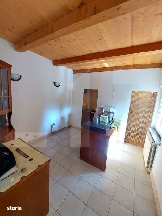 Casa de vanzare, 304 mp, zona Gradiste