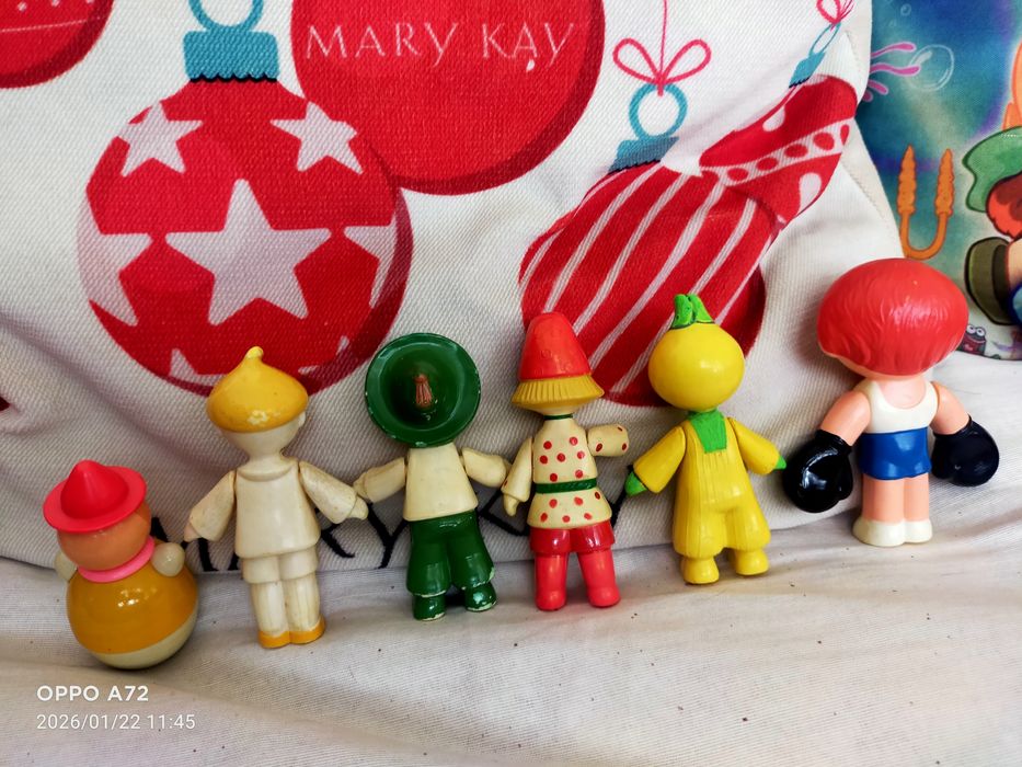 Продам мопса хрюкающего, пукающего и мн.др.,