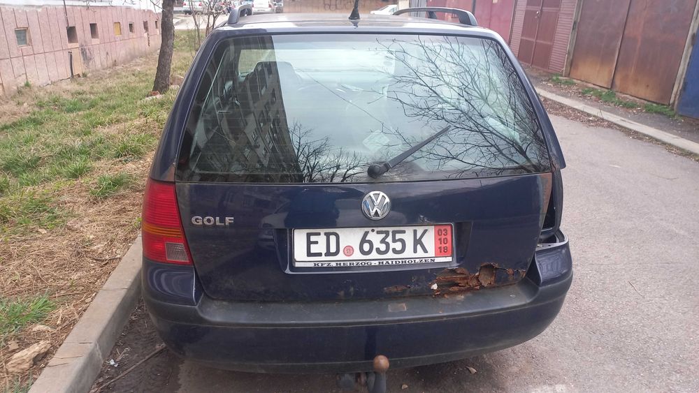 Фолксваген Голф 4  1.6