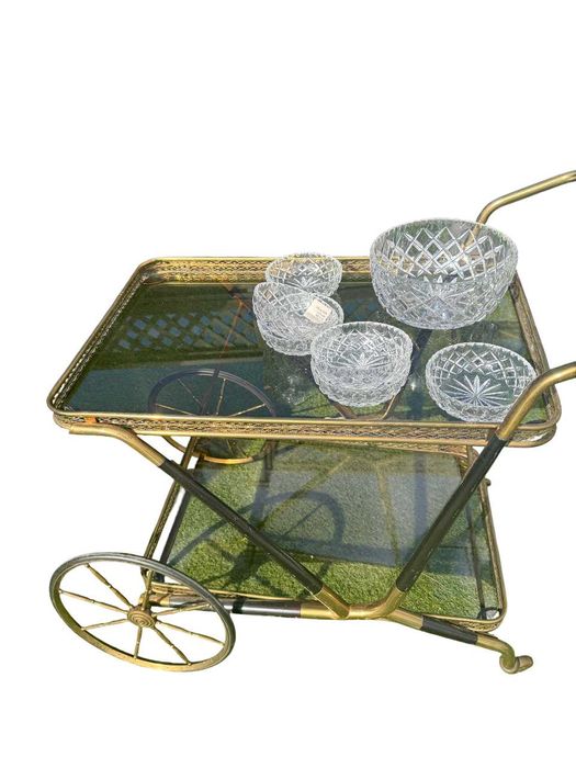 Masuta bar vintage din metal auriu cu sticlă fumurie, H 62 cm