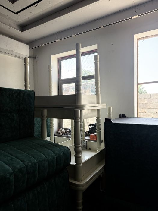 Divan stol sotiladi kamplekt 1 oy ishlatilgan xolati idial