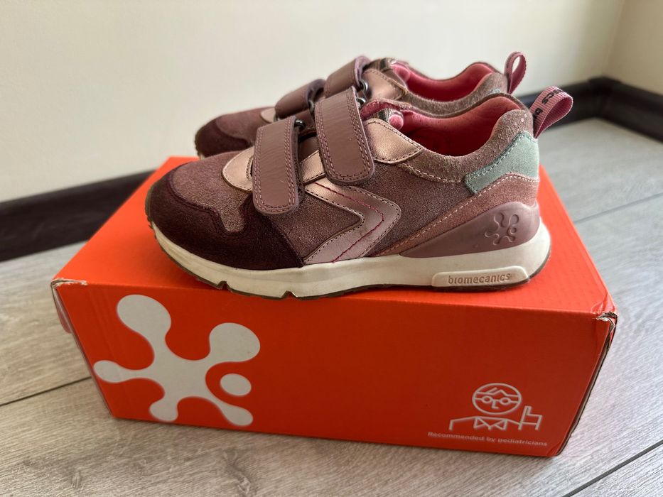 Обувки за момиче Biomechanics