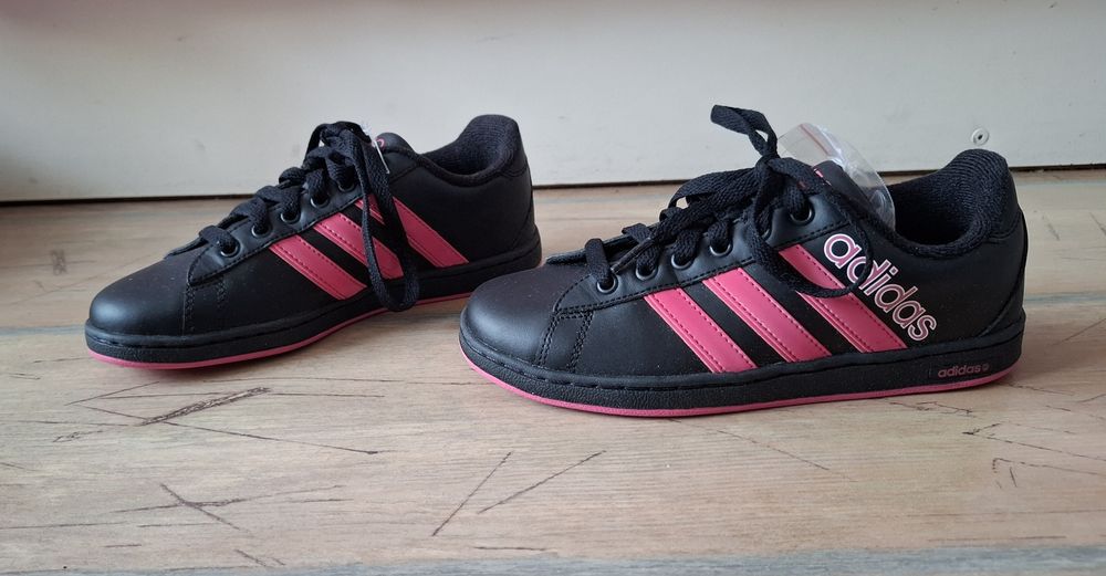 Дамски маратонки, Adidas Neo, размер 35 1/2 гр. София Младост 1 • OLX.bg
