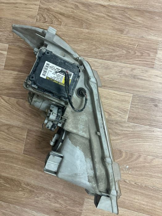 Фары на камри 40