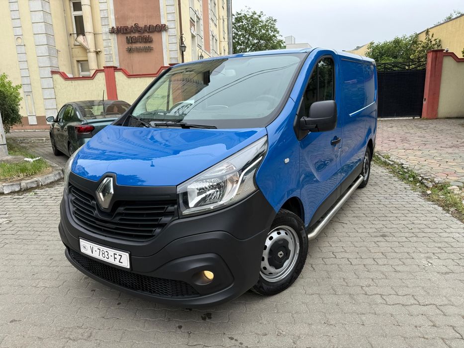 RENAULT Trafic 2018 — imagine 2