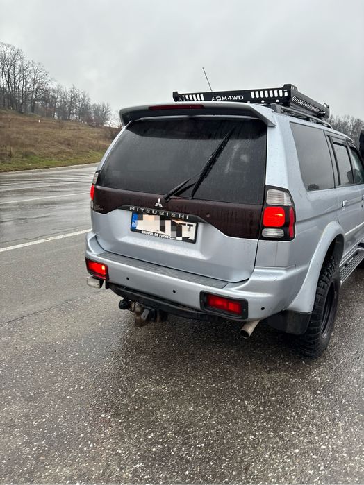 Mitsubishi pajero sport 2.5 d