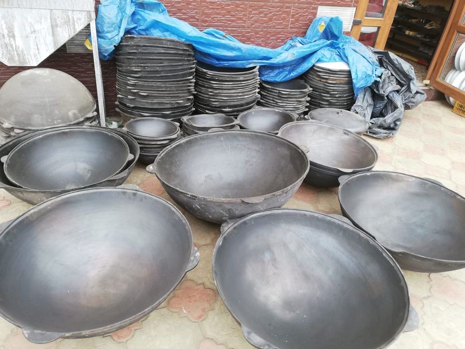 Новый Казаны Чугунные , Алюминиевые.