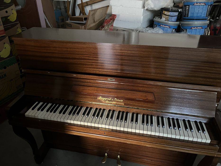 Pianina Bergqvist & Nilsson