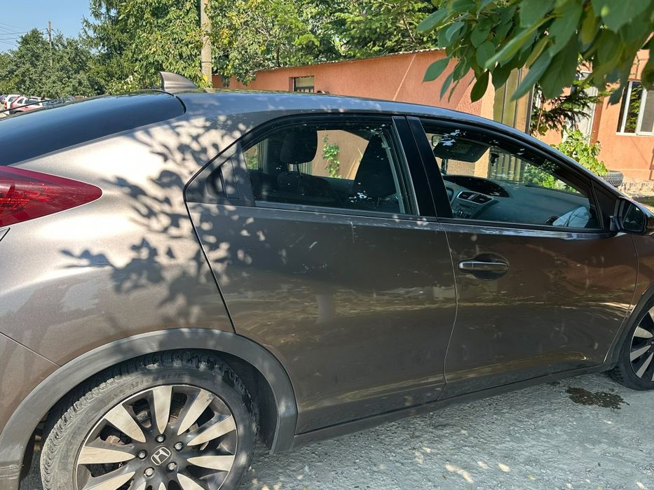 Honda civic 5 DR