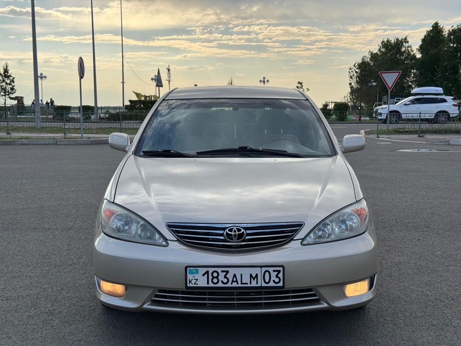 Тойота камри 35 2004 год