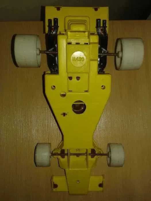 Masinuta model Formula 1 perioada comunista