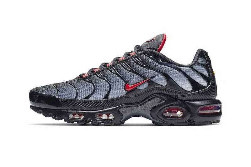 Nike Air Max Plus 'Black Gradient Red / Outlet