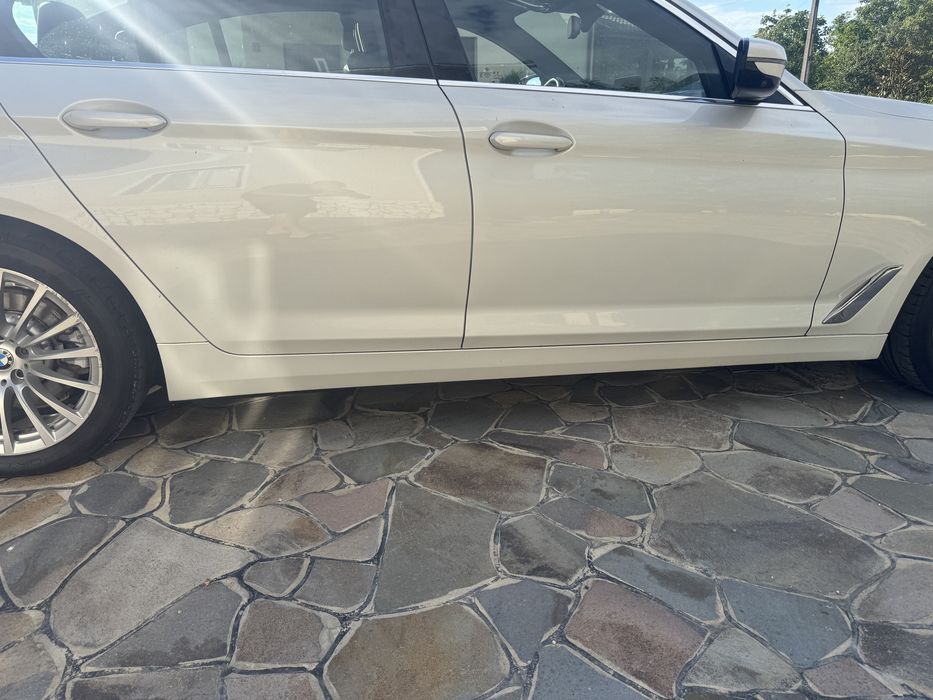Bara fata , bara spate ,praguri bmw g30 facelift 2021 alb