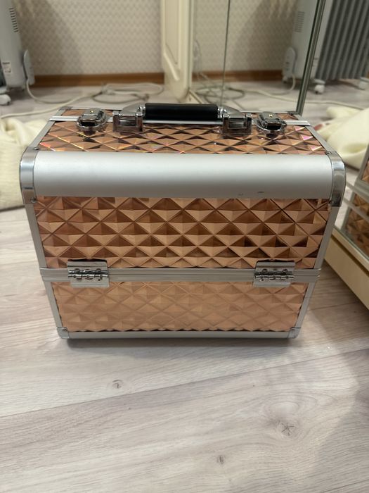 Бьюти кейс, 3000 тенге