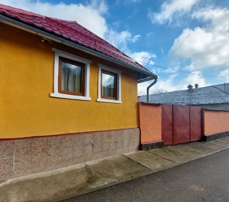 Casă de vânzare în comuna Ormeniș, județul Brașov