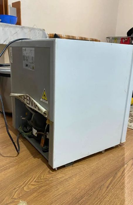 Продам Холодильник Мини Бар