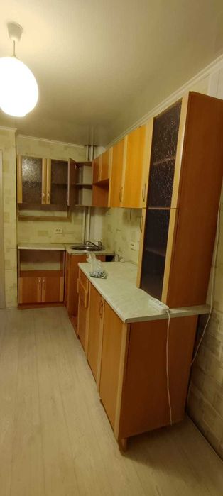 Угловой кухонный гарнитур 2.5 м (б/у)