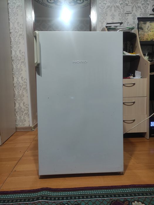 Холодильник Nord б/у маленький