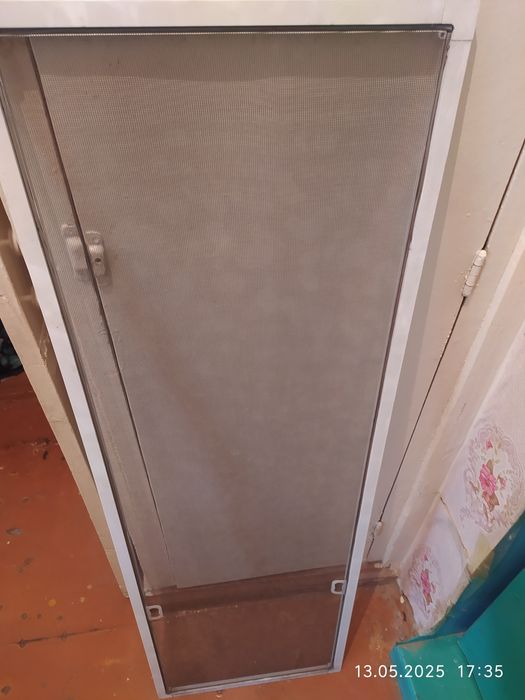 Москитная сетка  две штуки