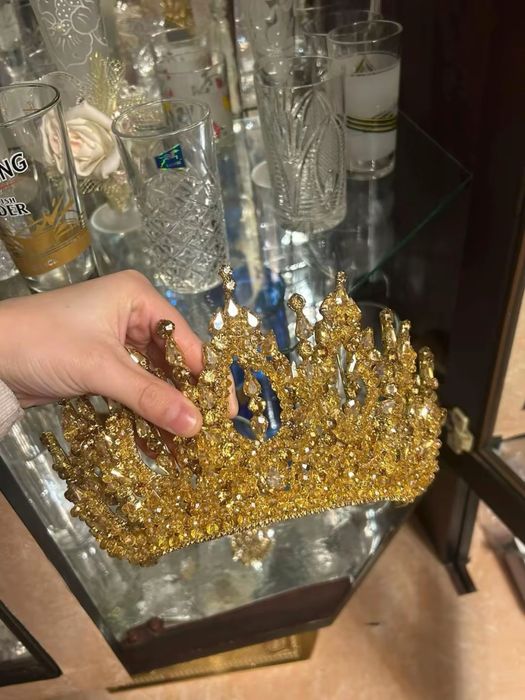 Продавам Годежна Рокля