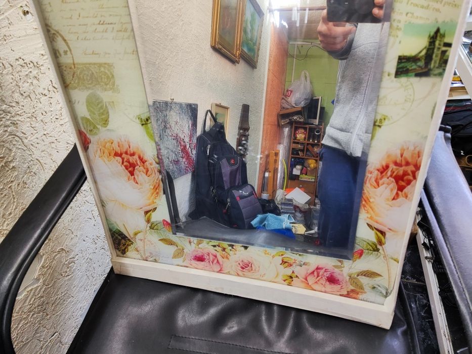 Ново огледало за стена