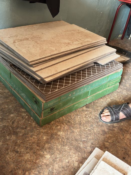Продам керамагранит новый в упаковке 60*60