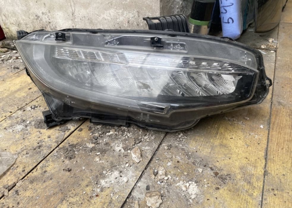 Far Honda Civic 10 XX 2016 - 2019 far dreapta led