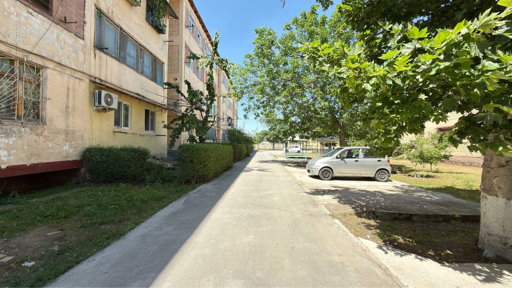 Yangihayot tumani Binokor mahallasidan kvartira sotiladi!