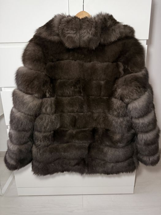 Haina de blana de vulpe maro midi cu cordon din piele