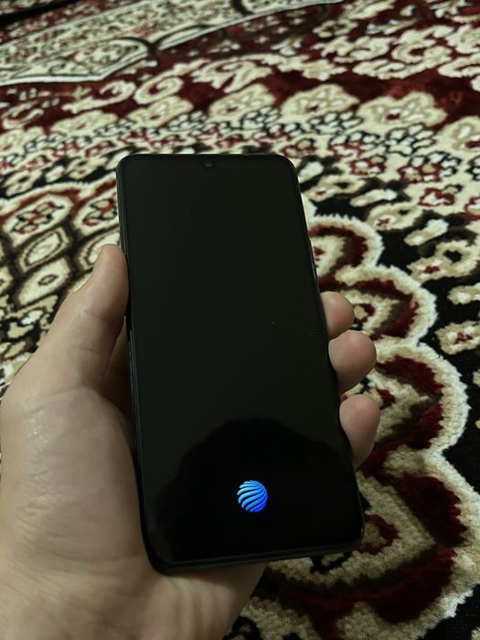 Vivo V 21 sotiladi