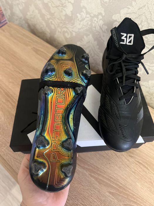 Кроссовки в хорошем состоянии