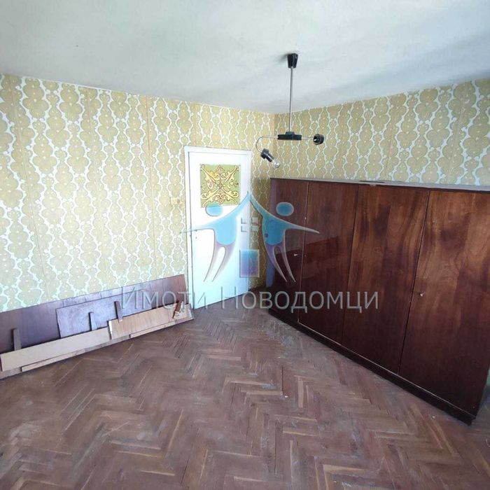 Продава се Тристаен апартамент в Шумен, Пазара - 78 кв.м за 896 €/кв.м - Снимка #1