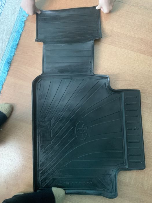 Полик для камри 70 ориг