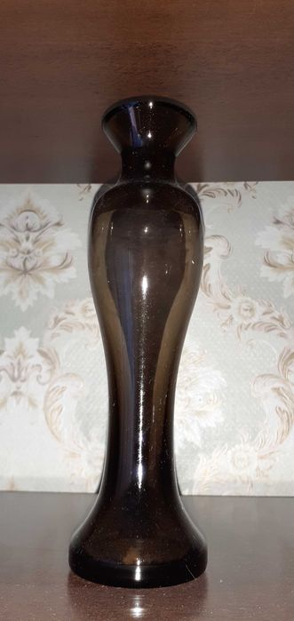 Стильная ваза для цветка