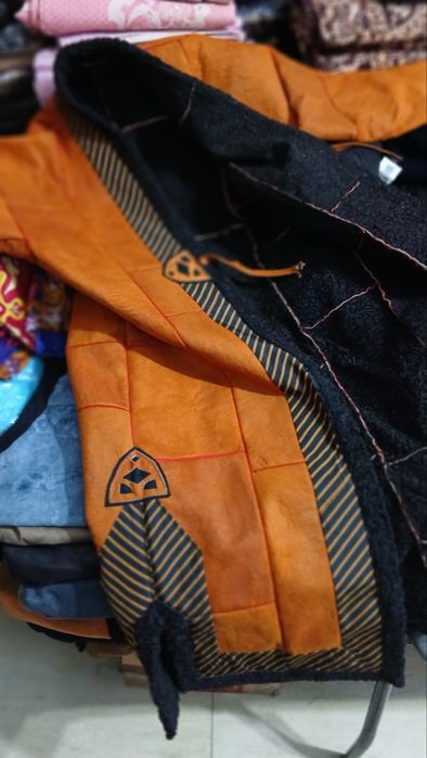 Туркман чопон сотилади