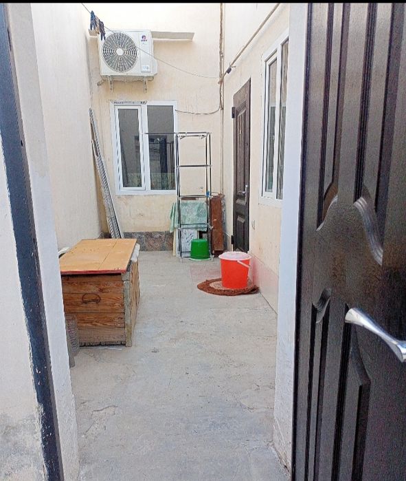 Продам дом 1 комнатный с маленьким двориком обустроен,зайти и жить