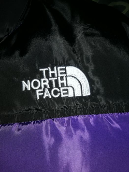 Vând geaca The North face