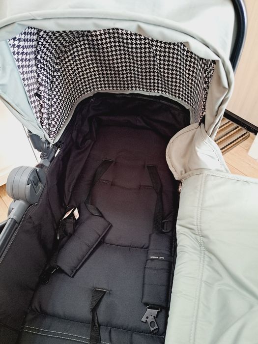 Коляска Happy Baby Lovetta