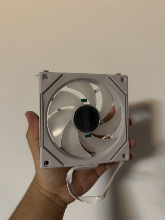 Vand Ventilator Lian Li White