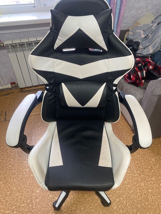 Игровое кресло белое