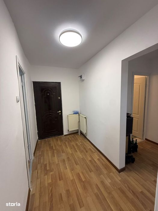 3 camere decomandate, 2 balcoane, parter, zona MALL