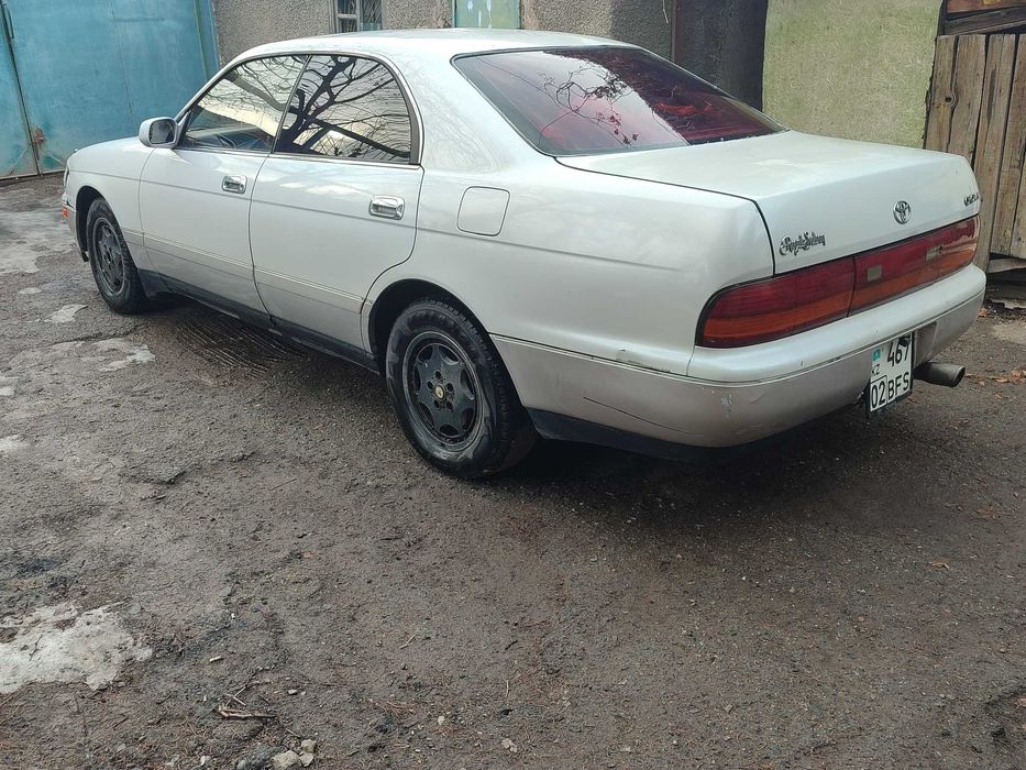 Toyota crown jzs 141