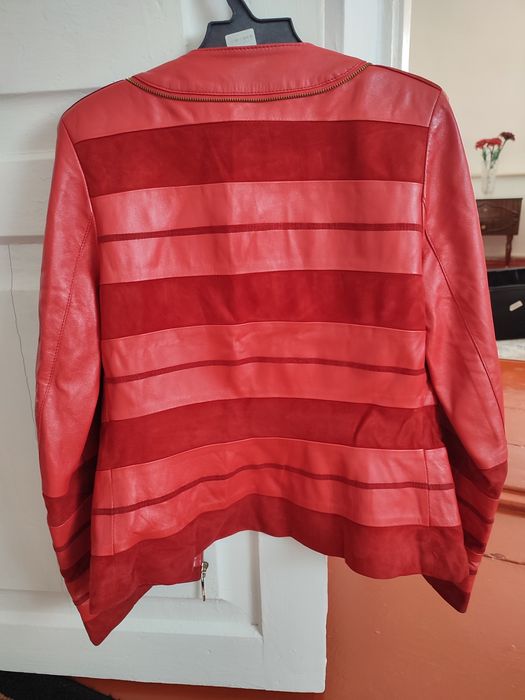 Продам курки и плащи