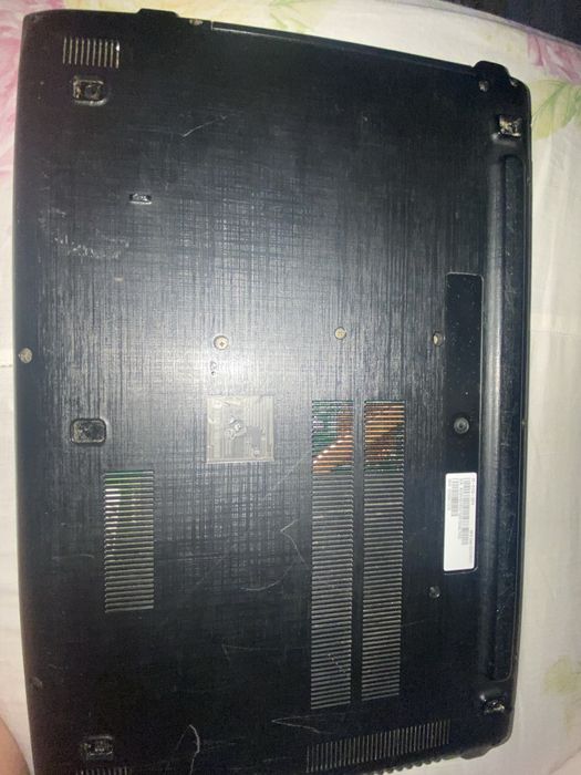 Acer Aspire E E5-573G-39G8 15.6-inch